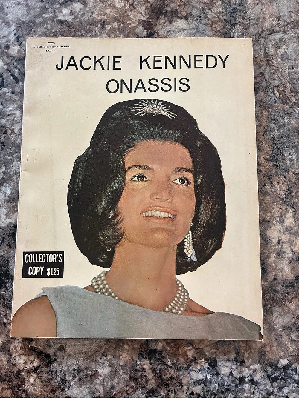 Jackie Kennedy Onassis Collector's Copy Magazine